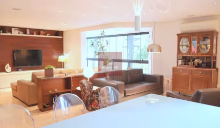 Apartamento com 172m², 4 dormitórios, sendo 3 suítes, 2 vagas.