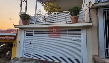 Casa Assobradada em Mirandópolis ? 189m², 3 Dormitórios, 1 Suíte por R$ 1.699.000