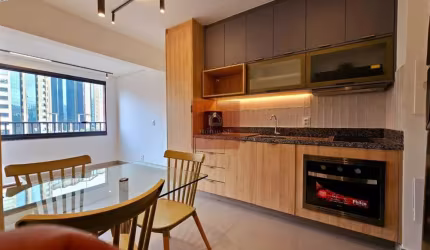Semi-Mobiliado! Apartamento com 1 dormitório, com 32m², próximo ao Metrô - Moema