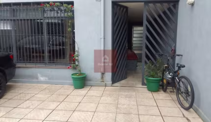 Belo sobrado com 283m²au, bem localizado no Brooklin