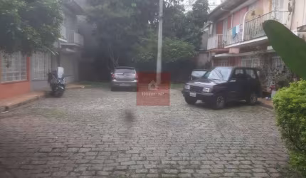 Sobrado de vila a venda na Vila Olimpia.