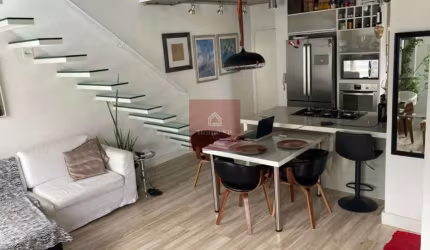 Cobertura duplex mobiliado no Itaim Bibi.