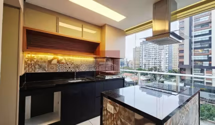 Totalmente Reformado! São 2 dormitórios, 1 suíte, 2 vagas e com 79m² - Moema
