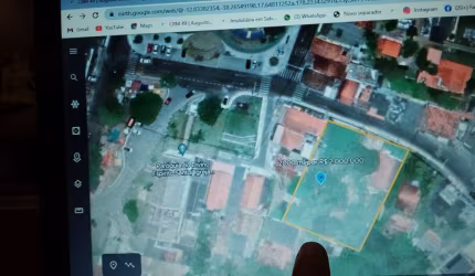 Excelente terreno comercial no centro de Abrantes  ao lado da igreja