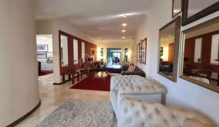 Casa mobiliada no centro de  Botucatu
