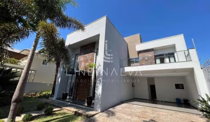 Sobrado no Condomínio Village Iguaçu, com 5 suítes, área gourmet e piscina - altíssimo padrão