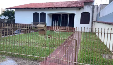 Casa com 5 dormitórios à venda, 320 m  por R  2.000.000 - Centro - Foz do Iguaçu PR