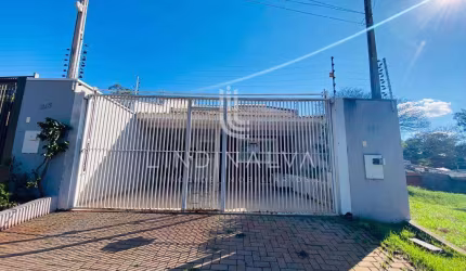 Casa no Jardim Tarobá, com suíte, 2 quartos e quintal
