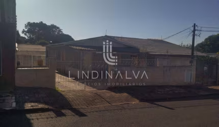 Duas casas à venda no mesmo terreno, no Campos do Iguaçu.