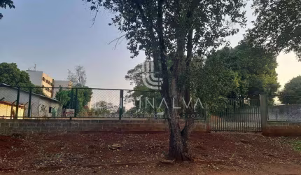 Terreno com 1.800,00m , Vila Yolanda - Foz do Iguaçu-PR