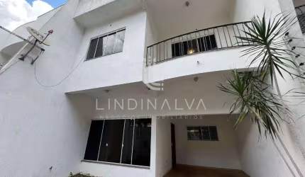 Sobrado no Jardim Iguaçu com suíte, 2 quartos e churrasqueira