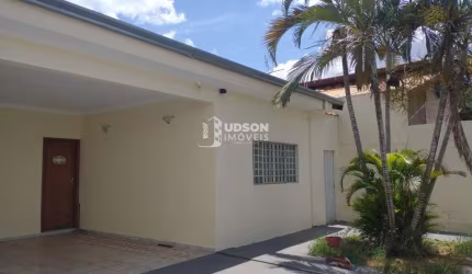 Casa para Venda em Bauru, Jardim Terra Branca, 4 dormitórios, 1 suíte, 3 banheiros, 4 vagas