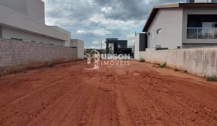 Lote em Condomínio Fechado para Venda em Piratininga, Cond. Morada do Sol