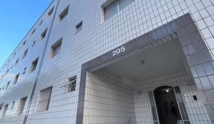 Lindo apartamento a 50 metros da praia em vila Miriam Praia grande