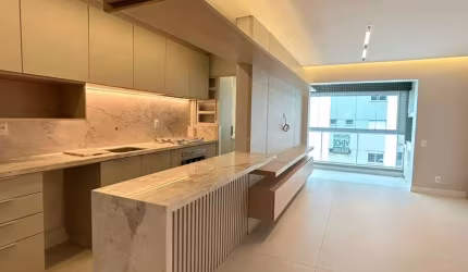 Apartamento 3 quartos com suíte e 2 vagas de garagem