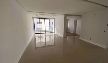 Apartamento em Agronômica - Florianópolis