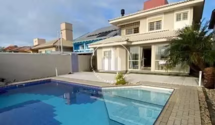 Casa em Coqueiros - Florianópolis