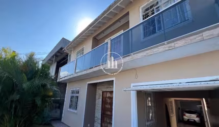 Casa 3 Quartos com 1 Suíte e 265m² - Flor de Napolis