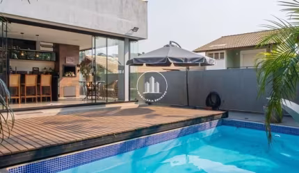 Casa 4 Dormitórios, Sendo 4 Suíte