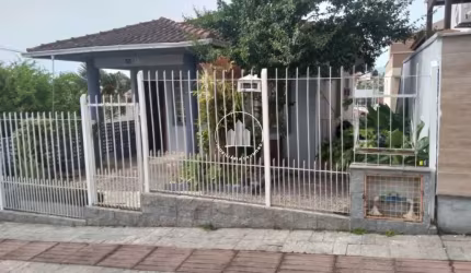 Casa 3 Dormitórios, Sendo 1 Suíte