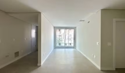 Apartamento 2 Quartos com 2 Suítes e 76m² - Centro
