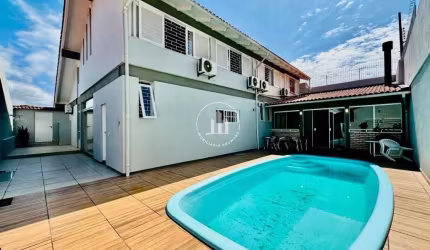 Casa 5 Quartos com 2 Suítes - Coqueiros