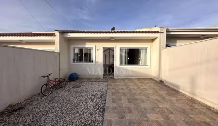 Casa em Condomínio com 03 dormitórios, Semi - Mobiliada à venda no Quississana, São José dos Pinhai
