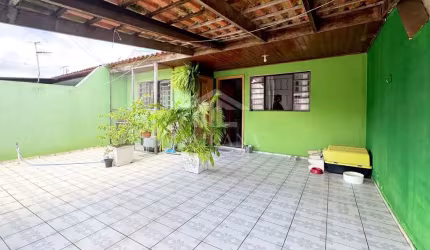 Casa com 2 quartos, amplo espaço de frente, à Venda, Bom Jesus, São José dos Pinhais, PR