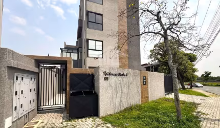 Apartamento duplex com 03 dormitórios sendo uma suíte à Venda no bairro Boneca do Iguaçu em São Jos