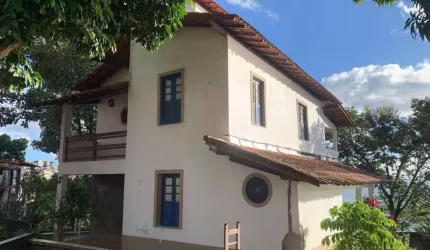 Chácara com mirante vista mar e 1.500 m² à venda em Itacaranha.