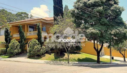 Casa com 4 Quartos e 5 banheiros à Venda, 461 m² por R$ 2.099.000