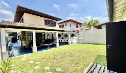 Sobrado em condomínio com 4 quartos à venda, 250 m² por R$ 1.330.000 - Jardim São Paulo II - Cotia/SP