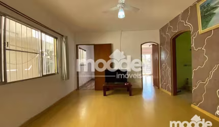 Sobrado 6 Dormitórios á Venda, 238m² por R$ 790.000,00 - Jardim Roberto - Osasco -