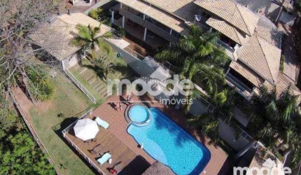 Casa com 5 Quartos sendo 5 suítes, 890 m² - venda por R$ 2.750.000 ou aluguel por R$ 17.000/mês - Chácara Santa Lúcia - Carapicuíba/SP
