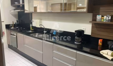 Excelente Apartamento de 3 dormitórios no Kobrasol ,semi mobiliado.