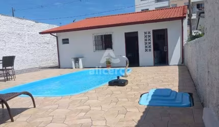 Casa à venda com 3 quartos 1 suíte, 182m² em Barra do Aririú Palhoça