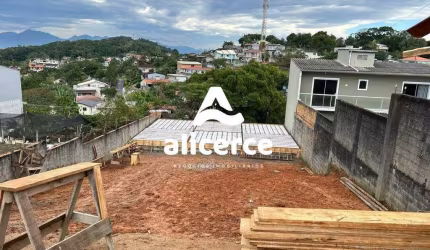 Sobrado à venda com 2 quartos 2 suítes, 126m² em Potecas São José