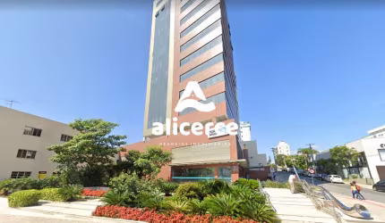 Sala à venda com , 39m² em Estreito Florianópolis