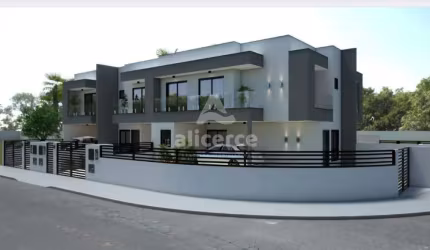 Casa em construção, 3 dormitórios com suíte ao lado do CTG Os Praianos - São José - SC