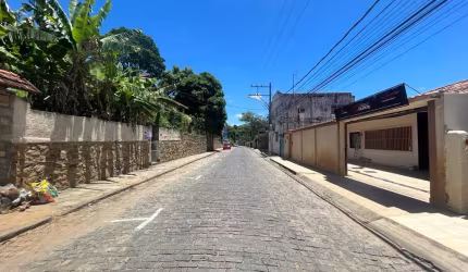 C14 - Casa no Centro - Grande Oportunidade!