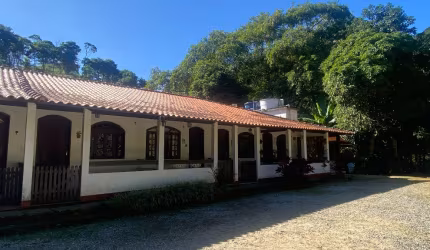 Em condomínio com excelente infraestrutura