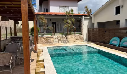 Casa Duplex de Alto Padrão com 3 Quartos no Jardim Atlântico, São Luís