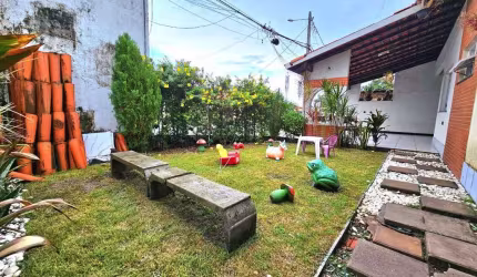 CASA DE CONDOMÍNIO 3 QUARTOS NO TURU, ÓTIMA LOCALIZAÇÃO