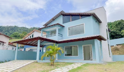 Casa com 4 dormitórios à venda, 250 m² por R$ 1.500.000,00 - Bom Jesus do Morro Baixo - Marechal Floriano/ES