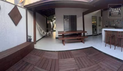 Casa com 3 dormitórios à venda, 120 m² por R$ 665.000 - Praia da Baleia - Serra/ES