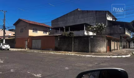 Casa à venda, 280 m² por R$ 780.000
