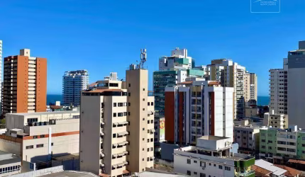 Excelente apartamento na Praia de Itapoã com 120 m2, 3 quartos com 1 suíte, 2 vagas e lazer completo.