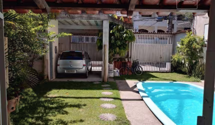 Casa com 5 dormitórios à venda, 240 m² por R$ 735.000 - Centro - Vila Velha/ES