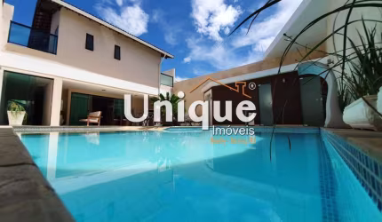 Casa de alto padrão com ótima localização!
