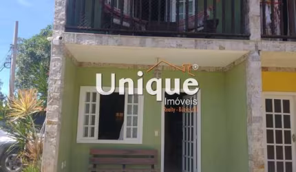 Casa triplex em condomínio com piscina!